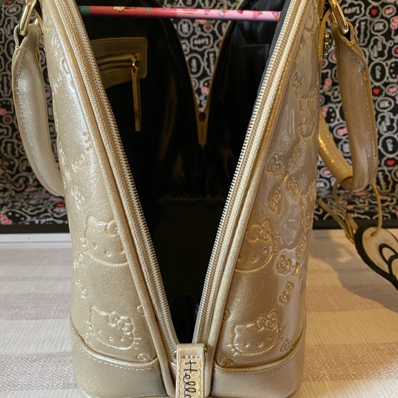 Rare Loungefly Hello Kitty Satchel in Gold - Picture 10 of 15